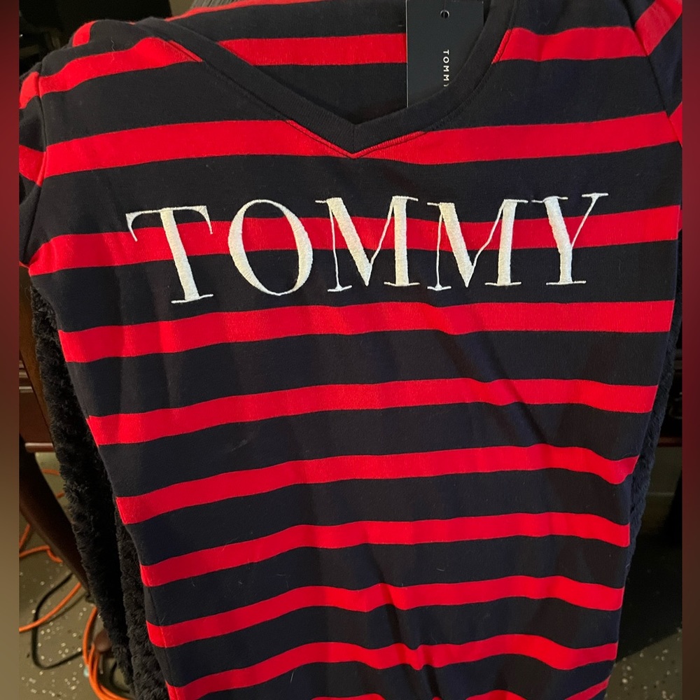 Tommy T-Shirt Sz S